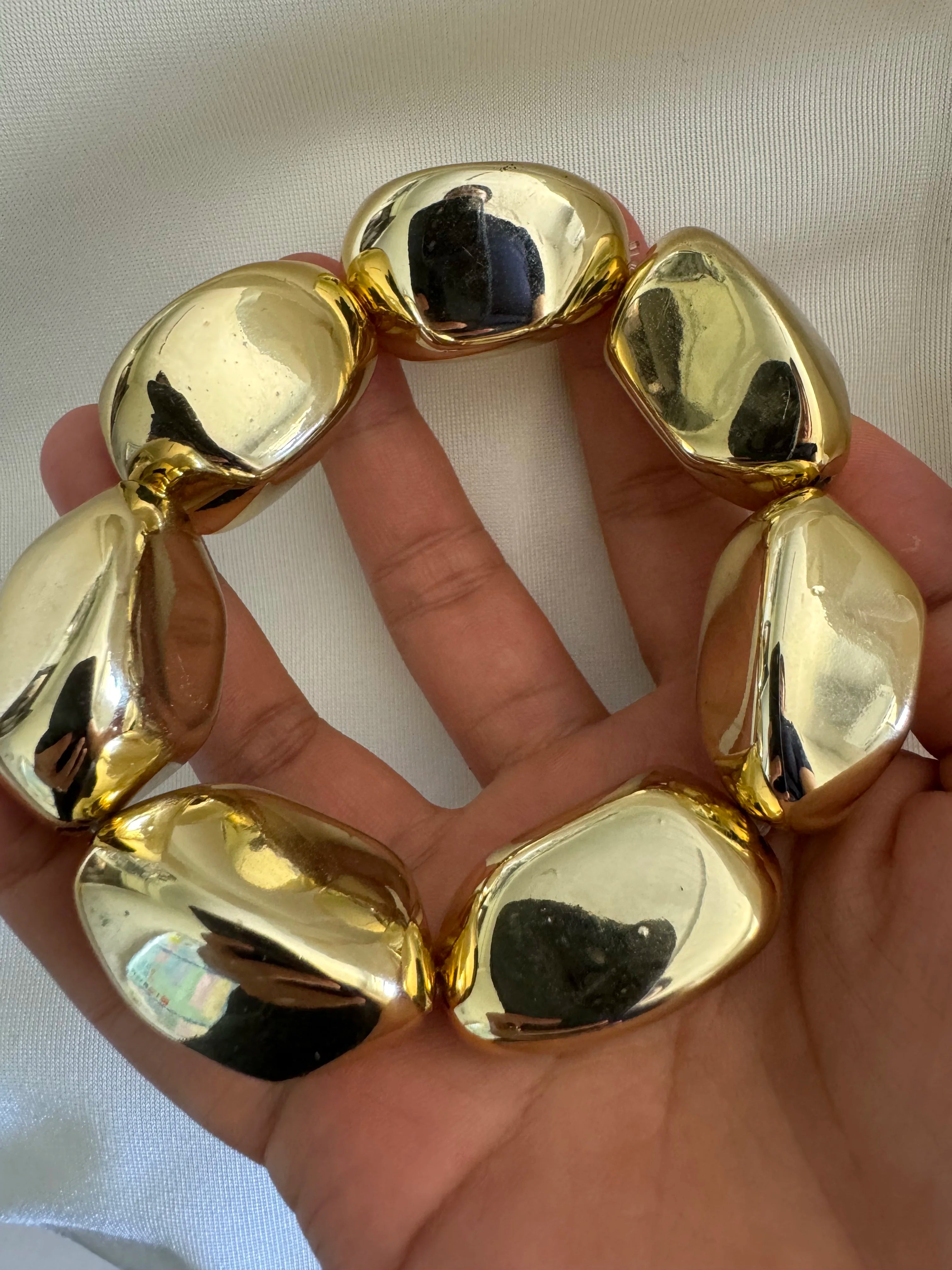 2024 New Arrival Fashion Cheap Wholesale Chunky Retro Bracelet Wide Cuff Smooth Stripes  Water Drop Silver Round Women Bangle