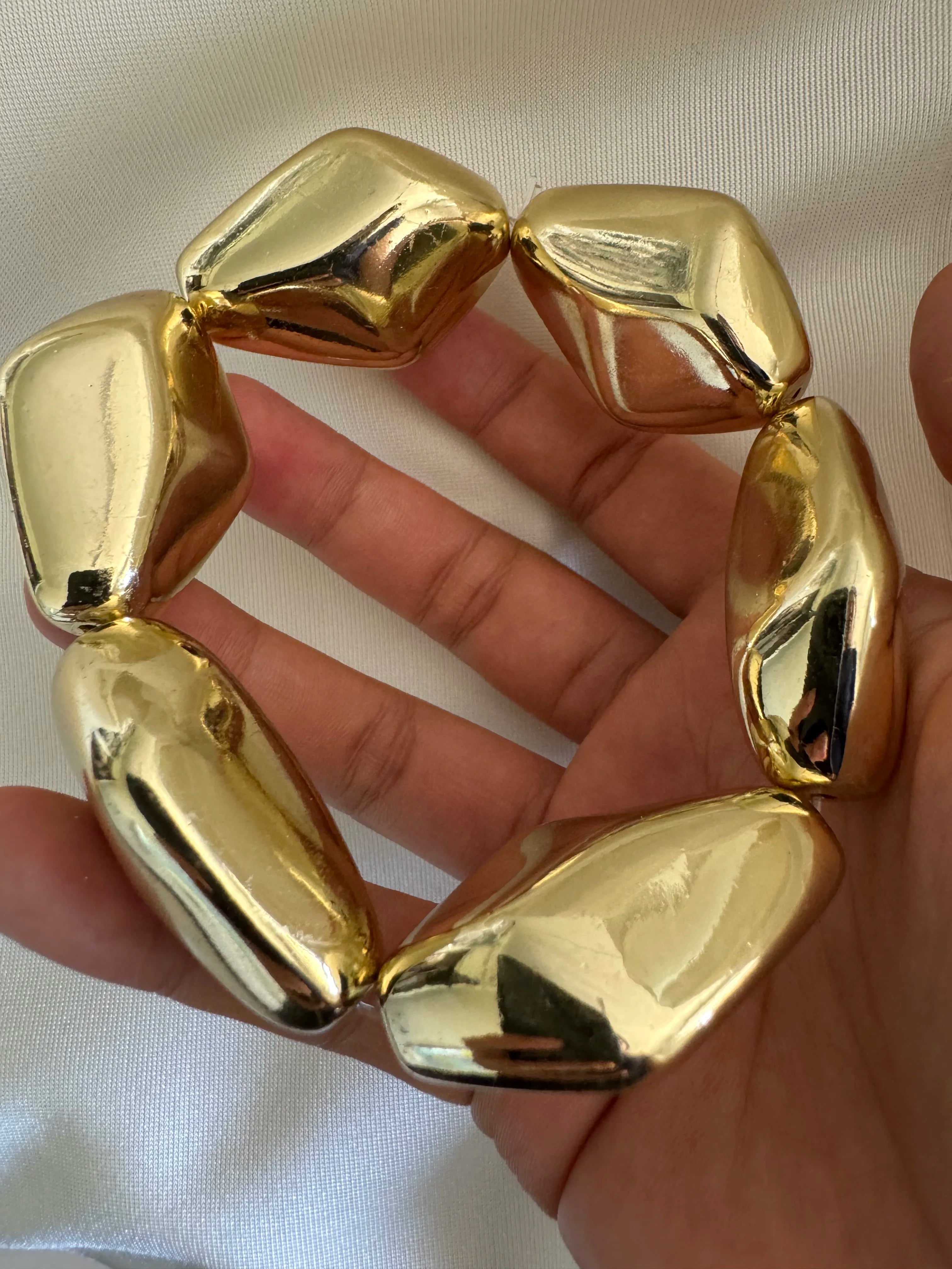 2024 New Arrival Fashion Cheap Wholesale Chunky Retro Bracelet Wide Cuff Smooth Stripes  Water Drop Silver Round Women Bangle