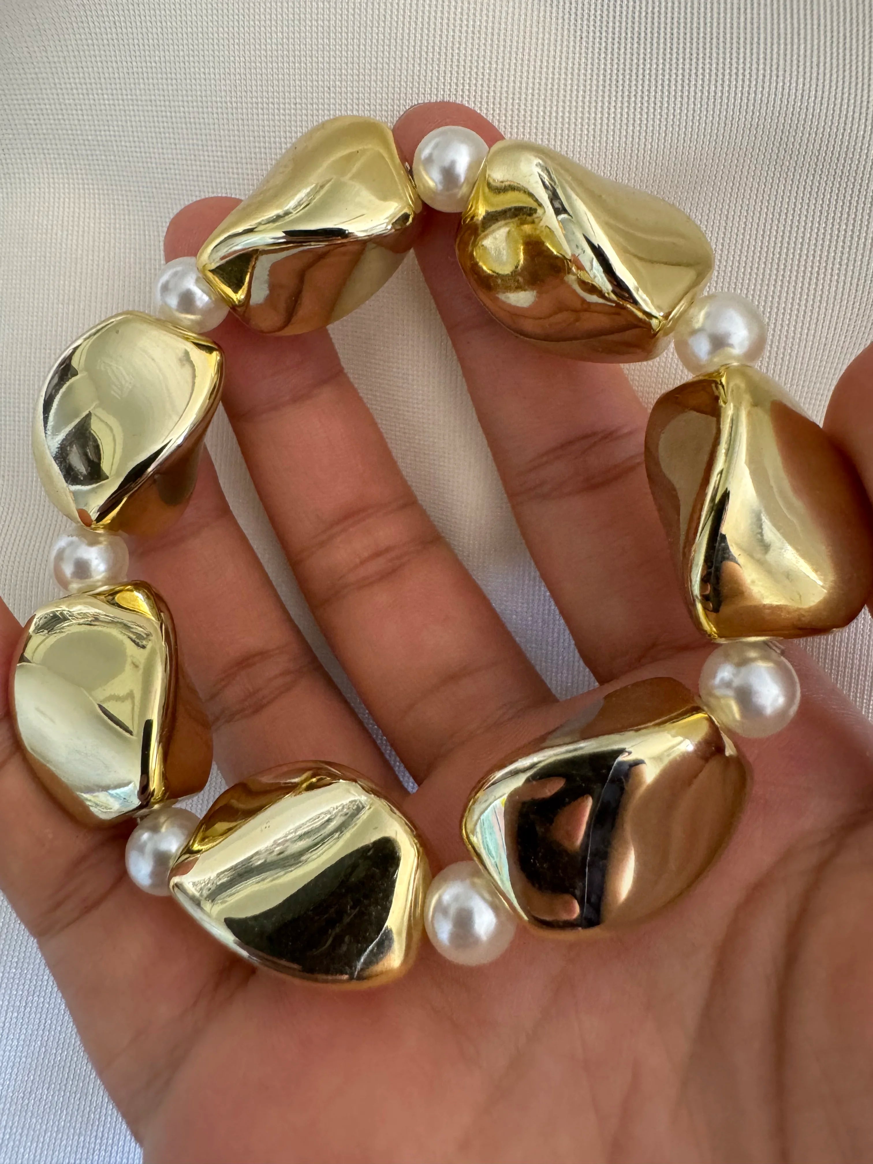 2024 New Arrival Fashion Cheap Wholesale Chunky Retro Bracelet Wide Cuff Smooth Stripes  Water Drop Silver Round Women Bangle