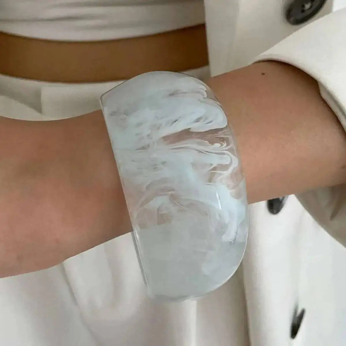 KunJoe – Bracelet large et épais en résine acrylique bleue pour femmes, Punk brillant, cercle géométrique, métal, ouvert, printemps, Y2k